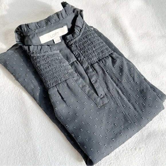 Loft Grey Swiss Clip Dot Blouse Top Flutter Butterfly Sleeves, size Medium - Picture 15 of 16